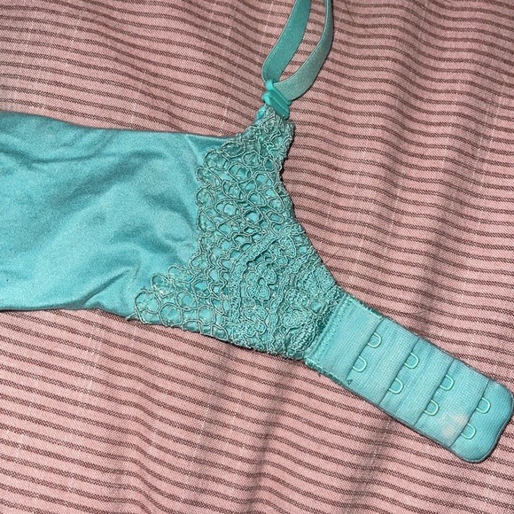 Victoria’s Secret Aqua Lace Multi-way Padded Bra - Picture 2 of 6